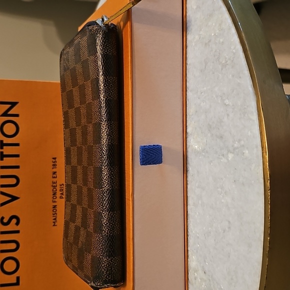 💯AUTHENTIC💯 LOUIS VUITTON DAMIER Ebene Zippy Organizer Wallet - Picture 5 of 10